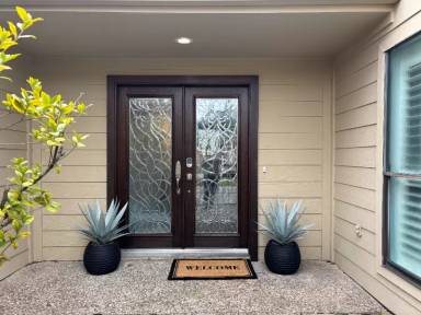 Main picture of 15715 Whitewater Ln