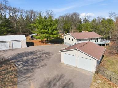 Main picture of 890 Gale Dr
