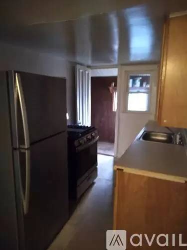 Main picture of 39 Spring St