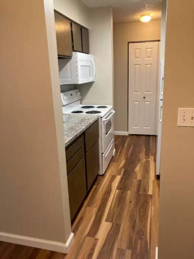 Main picture of 60 Douglas Ln