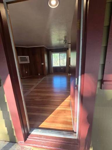 Main picture of 935 Country Rd