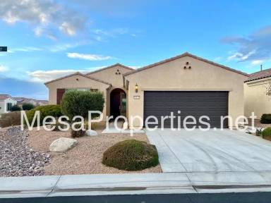 Main picture of 19112 Tiempo St