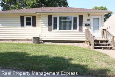 Main picture of 1117 N Summit Ave