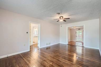 Main picture of 114 Addax Dr