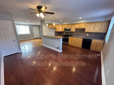 Main picture of 5920 Langdon St