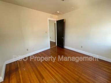 Main picture of 192 Lark St