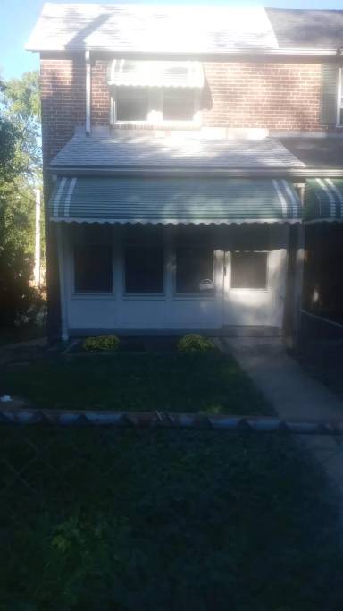 Main picture of 1919 Deering Ave