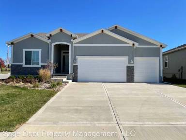 Main picture of 10617 N Fisk Ave