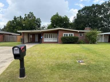 Main picture of 2918 Emory St