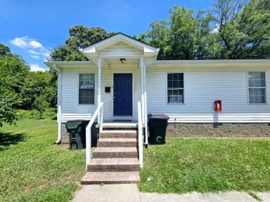 Main picture of 1016 Washington St