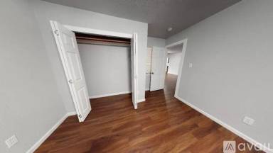 Main picture of 204 S Driskell Dr