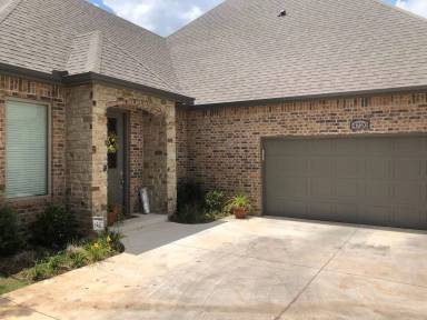 Main picture of 4700 Enclave Ln