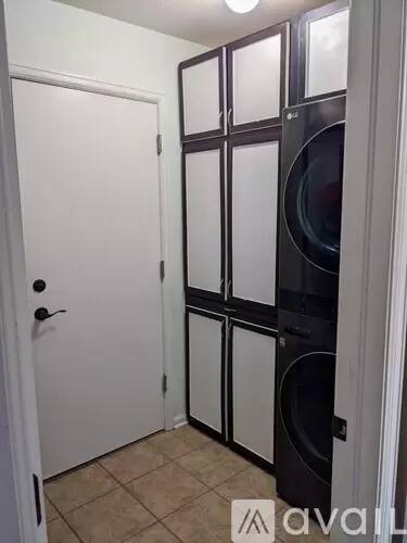 Main picture of 20925 Omaha Ave