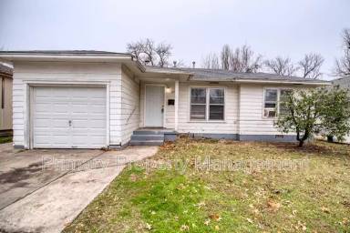 Main picture of 3033 NW 31st St
