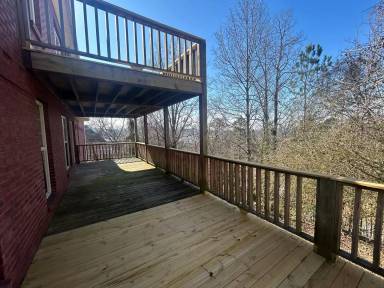 Main picture of 120 Eagle Ridge Dr