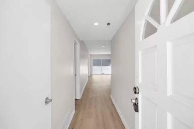 Main picture of 813 Lees Ave