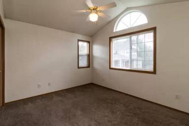 Main picture of 2360 Willamette St