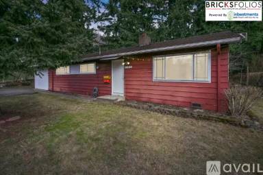 Main picture of 8826 166th Ave NE