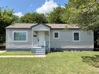 Main picture of 519 Foster Pl