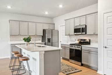 Main picture of 6028 Gardner Maples Dr