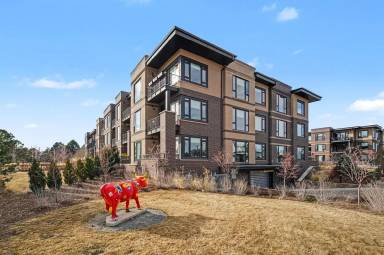 Main picture of 6618 E Lowry Blvd