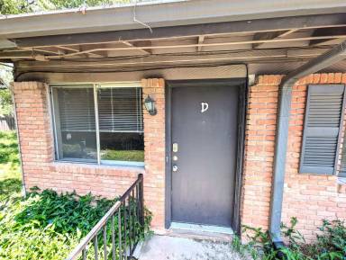Main picture of 6904 Circle S Rd