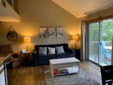 Main picture of 40 Scenic Ct