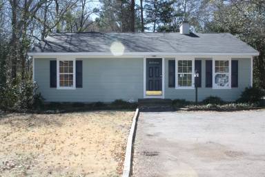 Main picture of 1806 S Milledge Ave