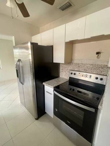 Main picture of 5428 SW 23rd St