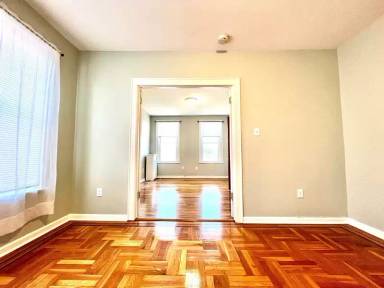 Main picture of 20-12 31st St