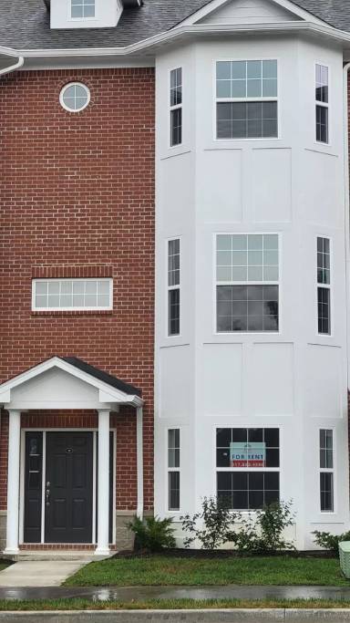 Main picture of 30 Guilford Trail Dr