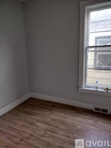 Main picture of 615 5th Ave