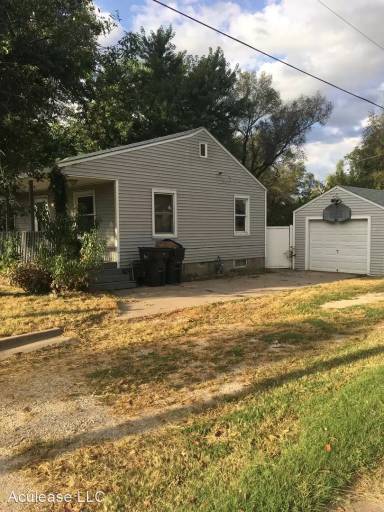 Main picture of 609 N Blaine St