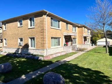 Main picture of 7230 W Appleton Ave