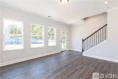 Main picture of 504 Hardy Dr