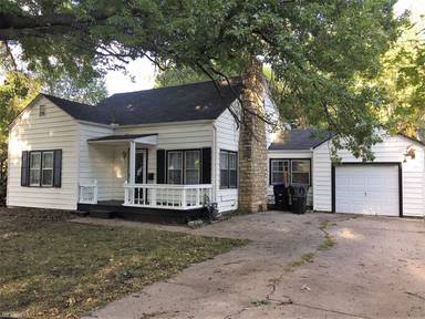 Main picture of 1830 SW Seabrook Ave