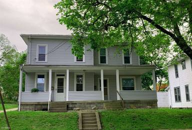 Main picture of 406 W 4th St