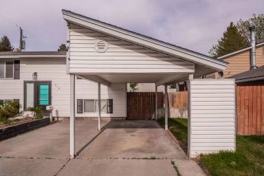 Main picture of 918 N Lee Ave