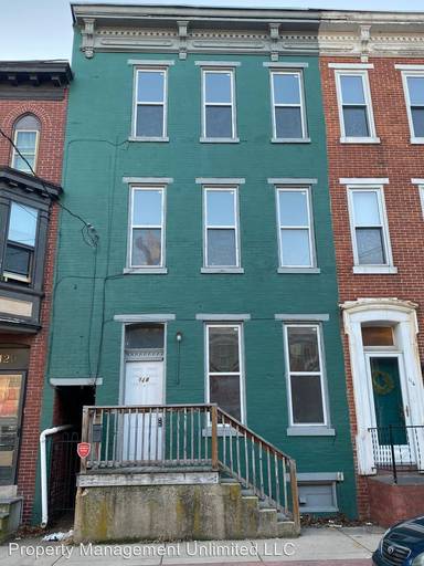 Main picture of 110 S Penn St