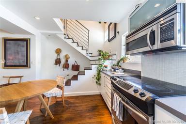 Main picture of 1614 Jefferson Ave