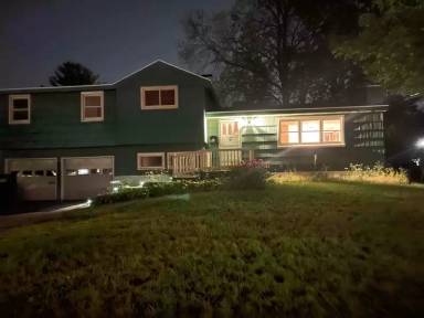 Main picture of 6 Juniper Ln