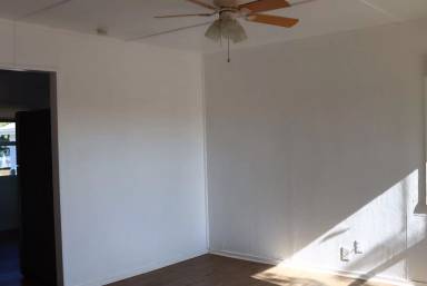 Main picture of 2985 E Childs Ave