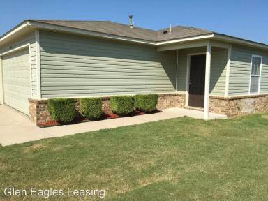 Main picture of 5803 N 33rd St