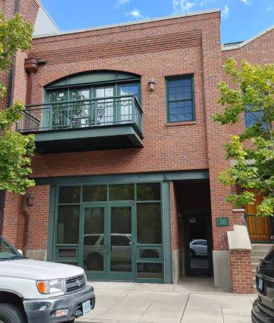 Main picture of 16 SW Wall St