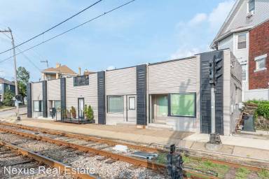 Main picture of 1480 Dormont Ave