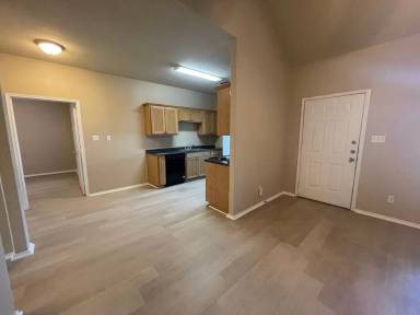 Main picture of 102 - 136 Sunburst Ct