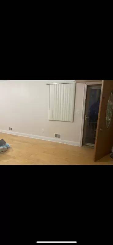 Main picture of 471 Clifton Ave