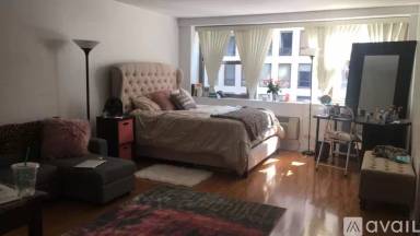 Main picture of 253 E Delaware Condos