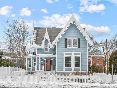 Main picture of 229 S Main St
