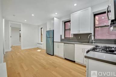 Main picture of E 25th St